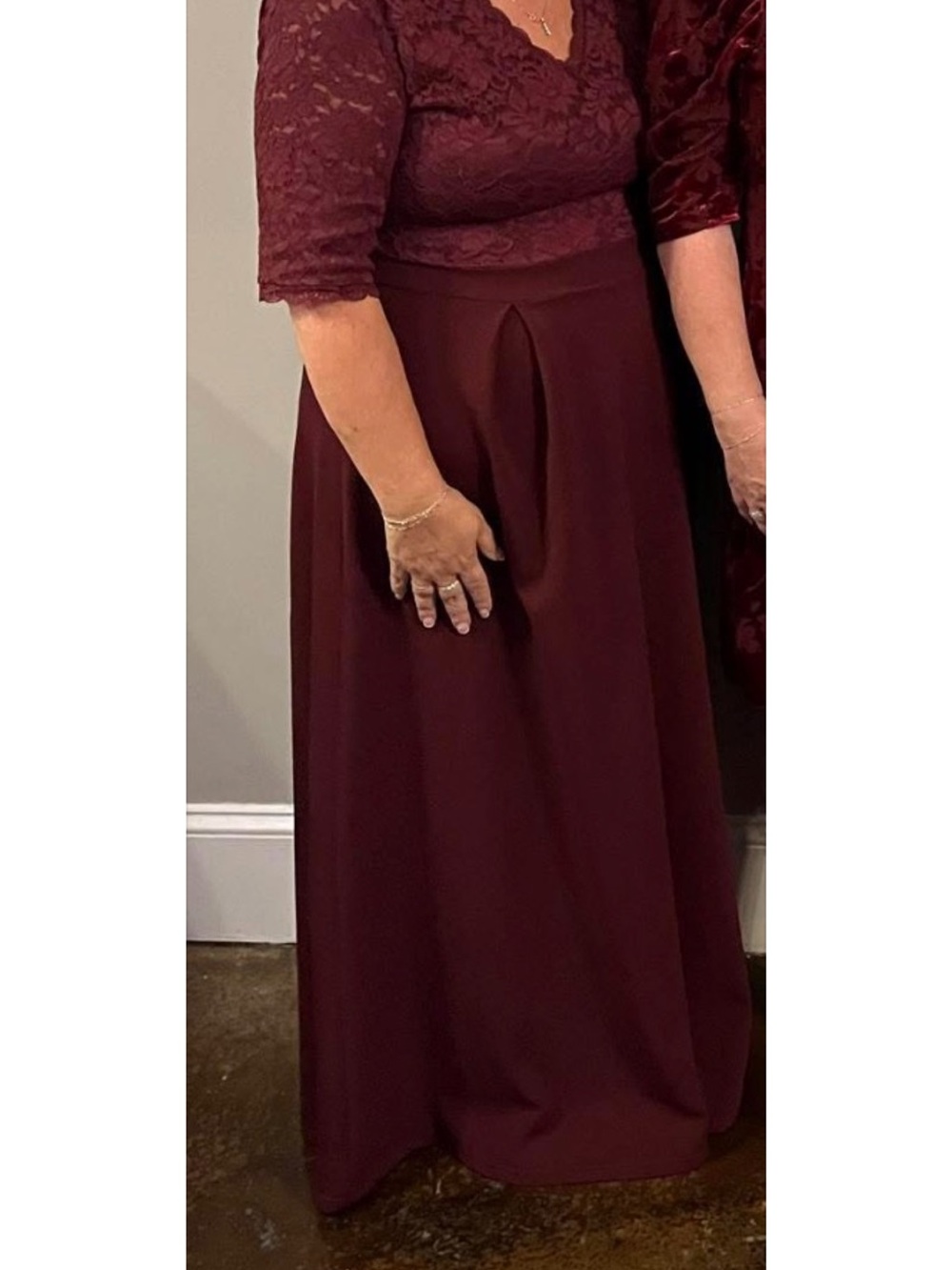 Elegant Lace-Top Wedding Dress in Burgundy